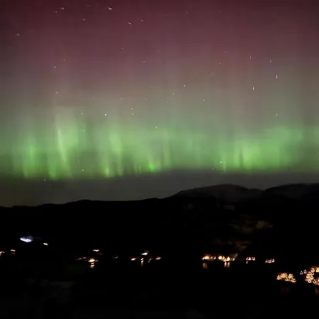 Phenomenal View Over And Vravatn * ヴラダル