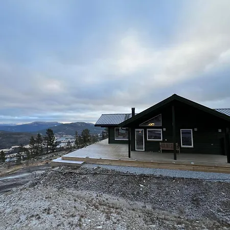 Phenomenal View Over And Vravatn 別荘